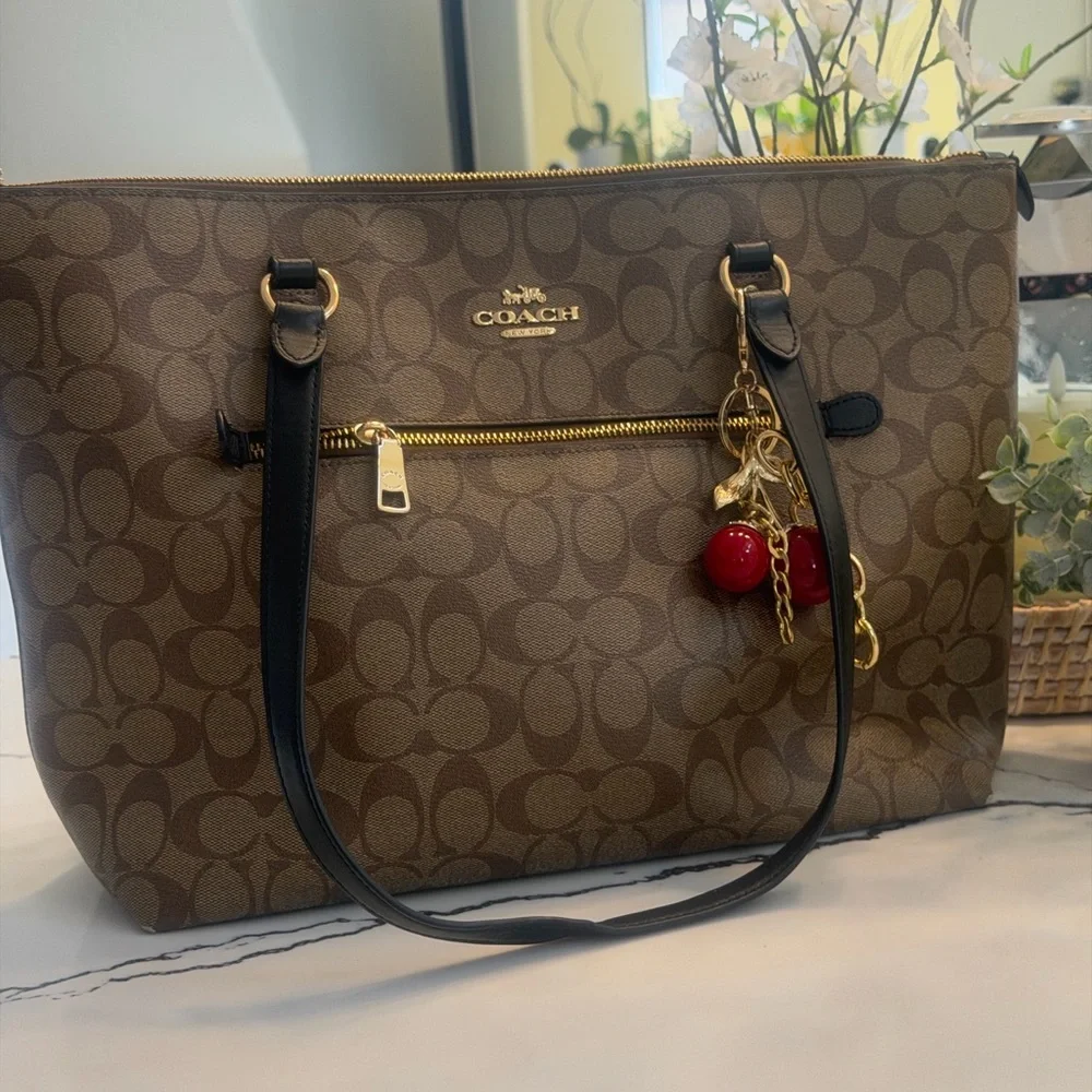 Coach Tan and Black Signature Tote - Picture 3 of 16